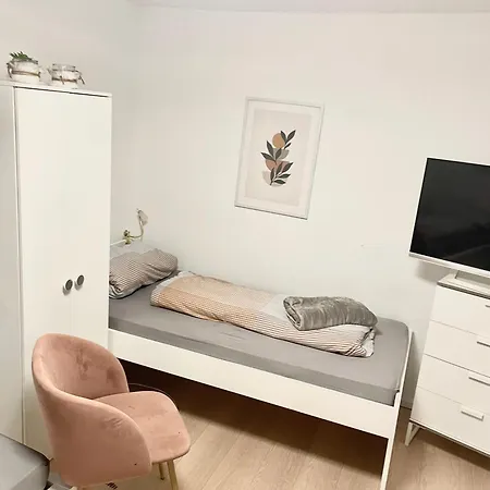 Ein Zimmer Fuer Zwei Personen Monteure Geeignet Linsengericht