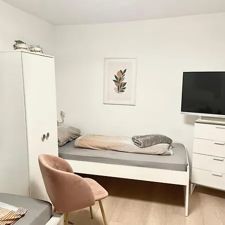 Ein Zimmer Fuer Zwei Personen Monteure Geeignet 公寓