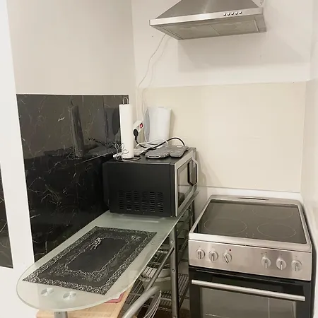 Ein Zimmer Fuer Zwei Personen Monteure Geeignet